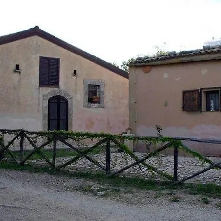 Terra Di Pace Feriegård Noto